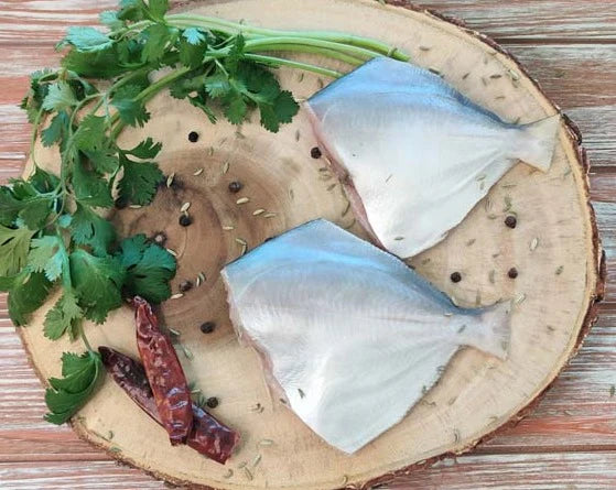 Fresh Silver Pomfret / Vavval/ Vaval